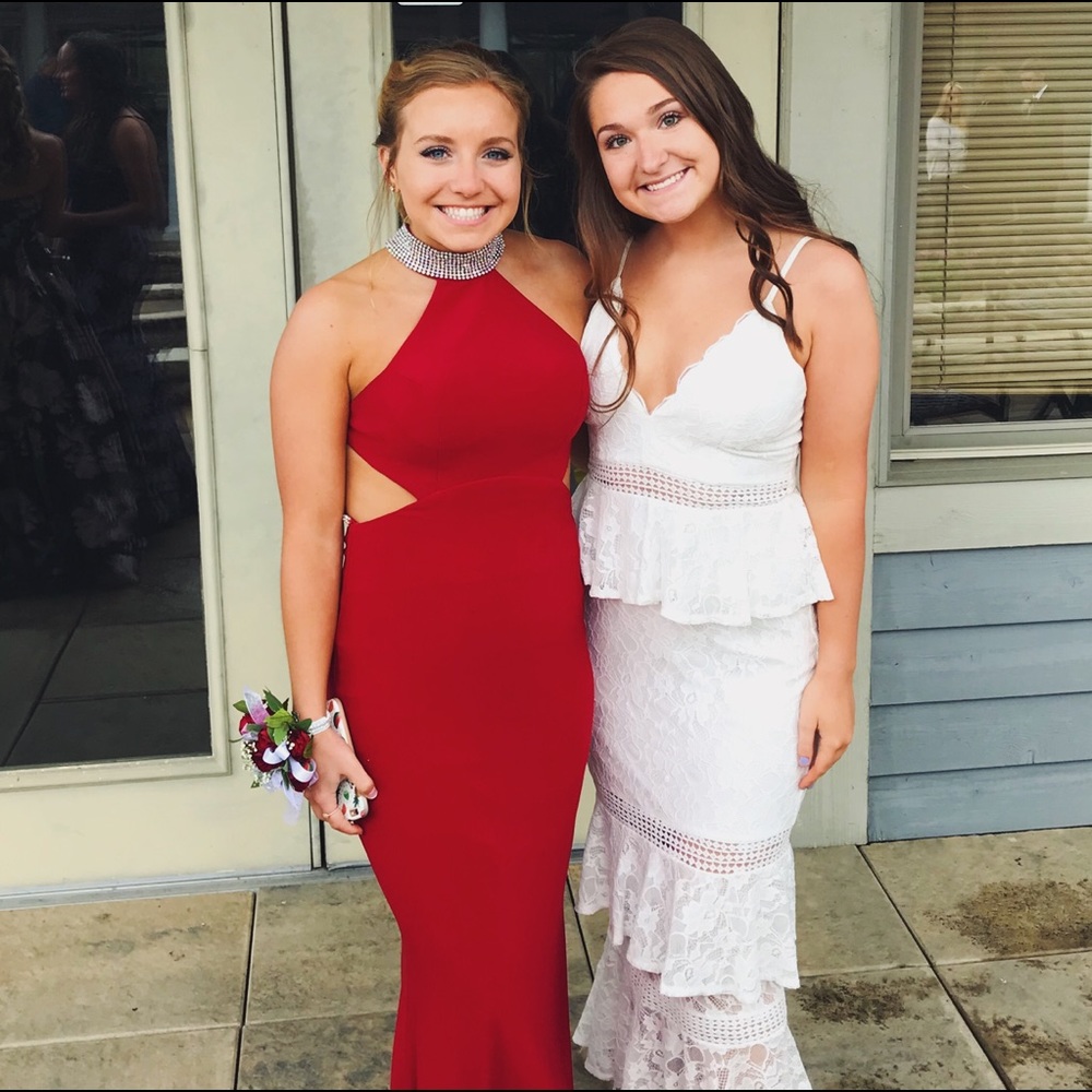 Meet your Posher, Issie